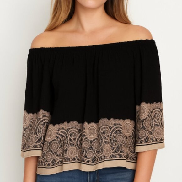 🖤 Max Edition Black Off-the-Shoulder Blouse with Cream Lace – Fun & Flirty - Picture 1 of 2